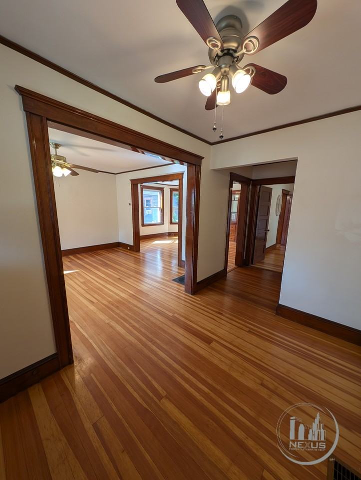 34 Pond St - Photo 2 of 31