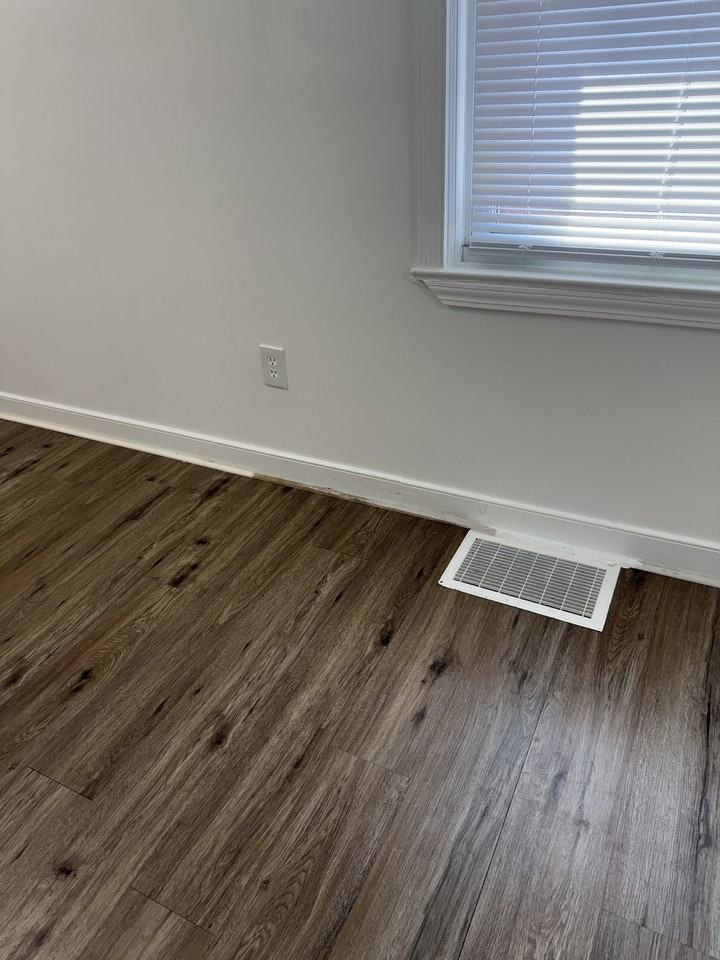 3373 Colwyn Rd - Photo 4 of 19