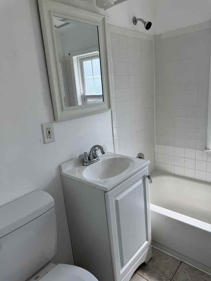 3373 Colwyn Rd - Photo 5 of 19