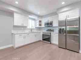 featured image of 1265 East Adams Boulevard #1