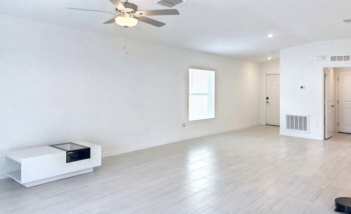 22196 Calisto Way - Photo 2 of 27