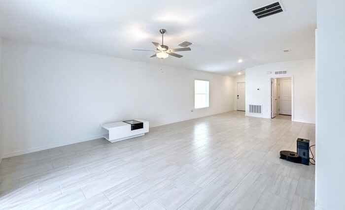 22196 Calisto Way - Photo 3 of 27