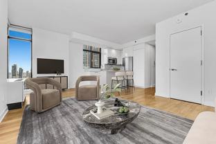 49 E 34th St #PHC - Photo 1 of 1