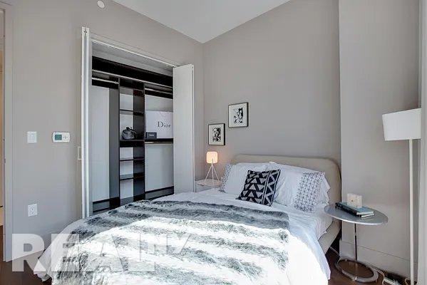 E 44th St #34N - Photo 4 of 9