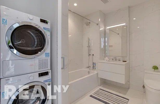 E 44th St #34N - Photo 5 of 9