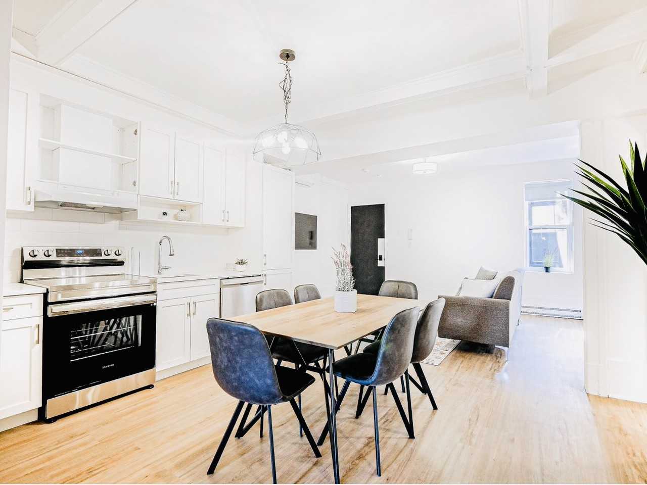 3410 Avenue de Kensington #24 - Photo 3 of 18