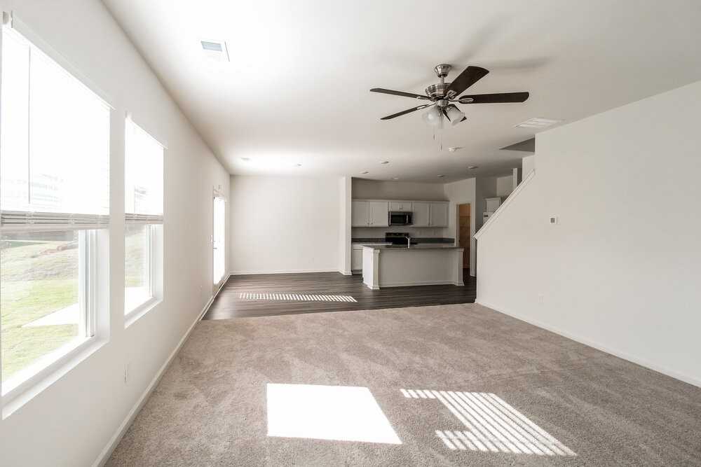 7420 Cranleigh St - Photo 5 of 17