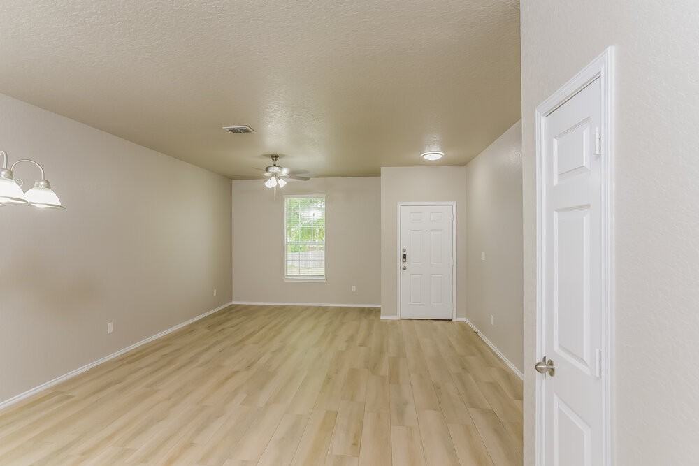 12443 Old Glory Avenue - Photo 4 of 16