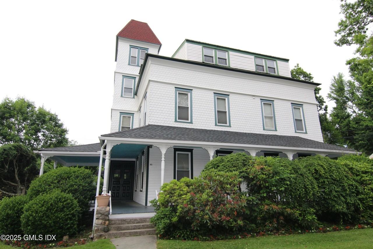 90 Riverside Ave #5 - Photo 2 of 13