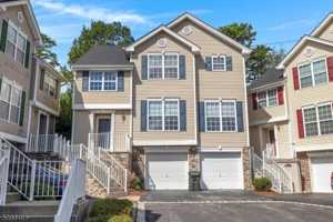 featured image of 35 Brock Ln