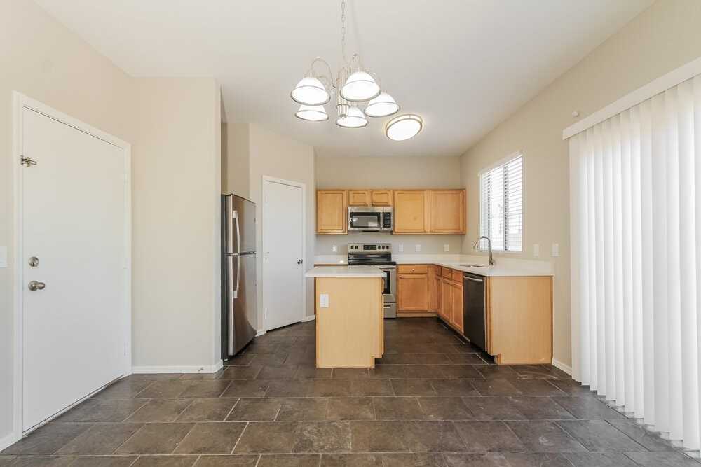 1205 South 121st Drive - Photo 6 of 17