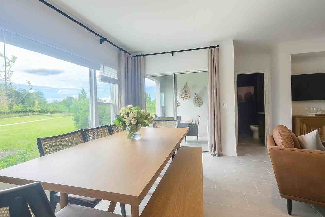 274 Thompson Village Ave - Photo 4 of 17