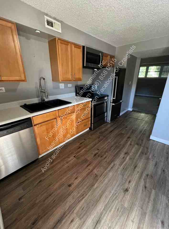 9350 E Girard Ave #7 - Photo 5 of 12