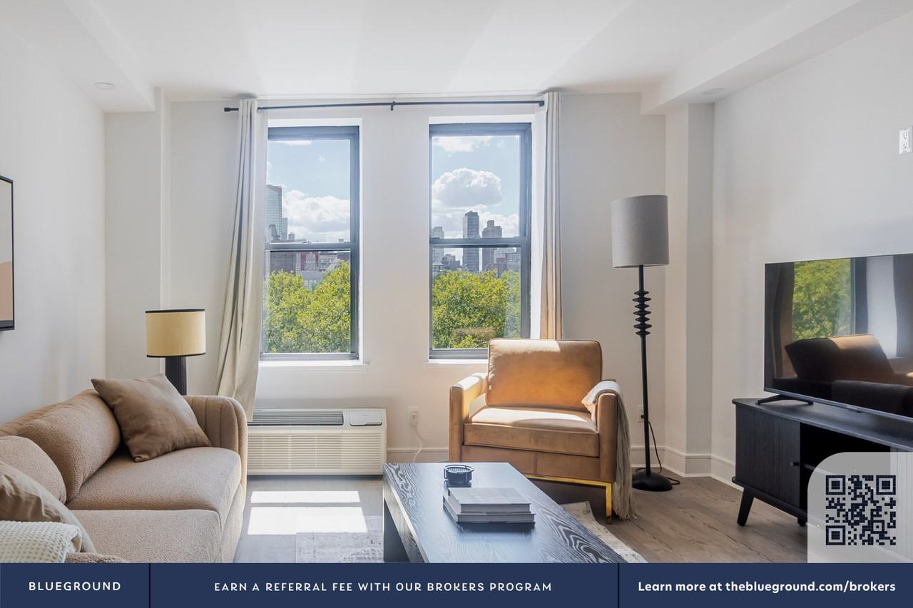 45 W 81st St #2008 - Photo 4 of 22