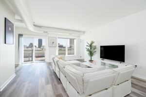 featured image of 50 N Illinois St