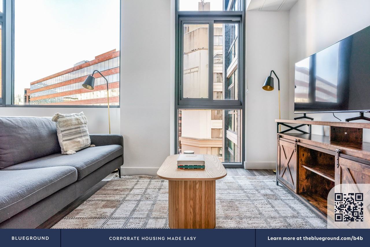 1255 22nd Street Northwest - Photo 6 of 31