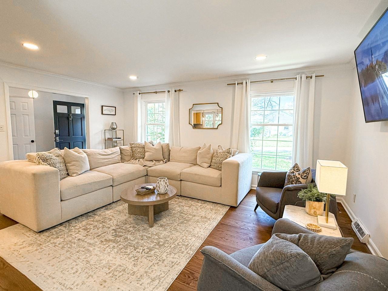 7601 Bedfordshire Dr #1293793P - Photo 7 of 50