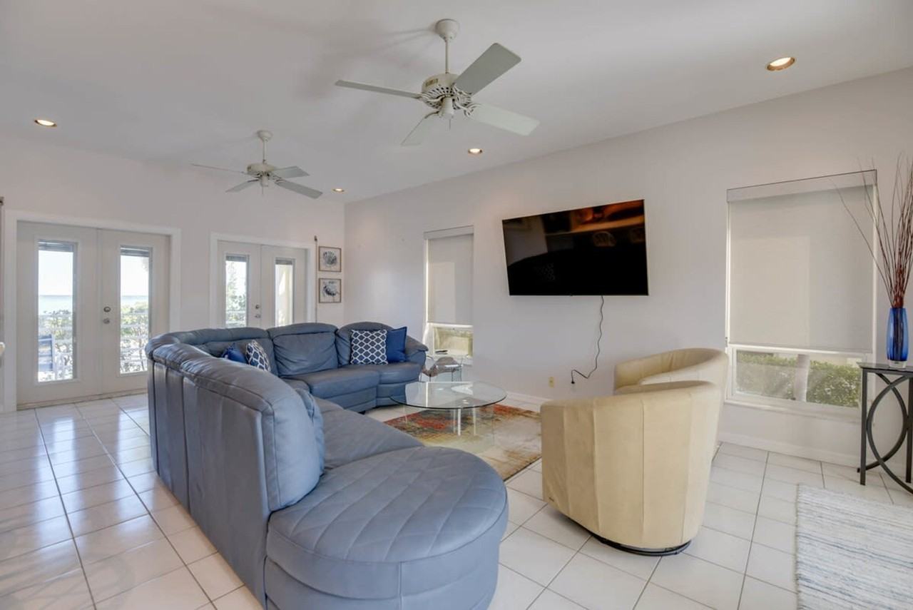 8 Floral Ave #1297832P - Photo 6 of 37