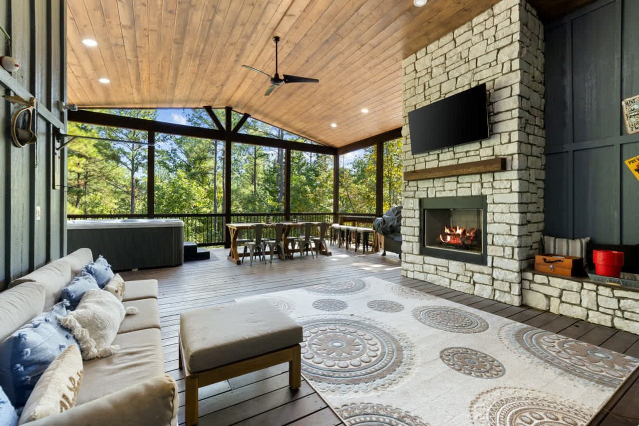 25 Eagle Pine Lane #1294668P - Photo 2 of 47