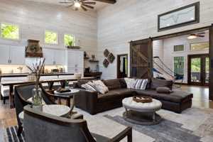 featured image of 25 Eagle Pine Lane