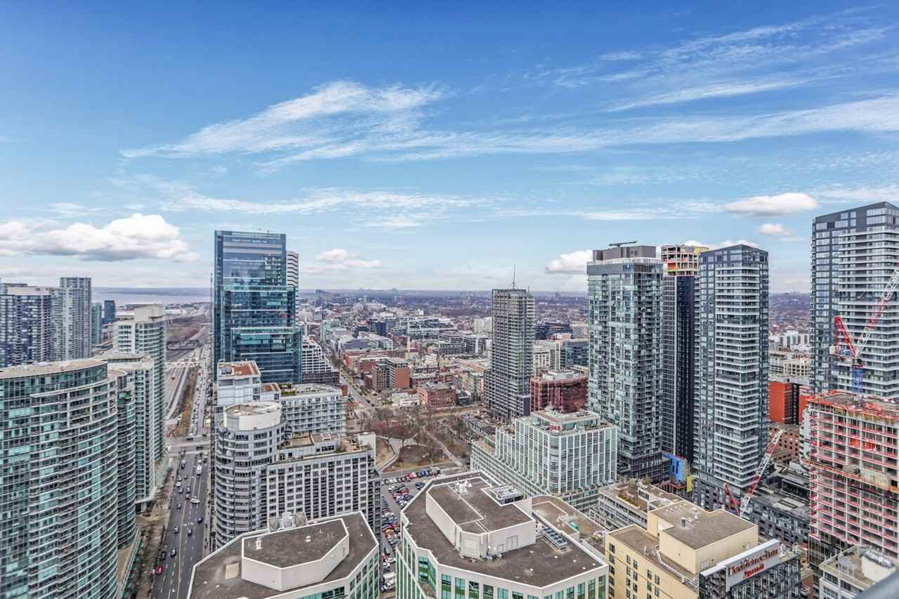 99 Windsor St #1295479P - Photo 6 of 36