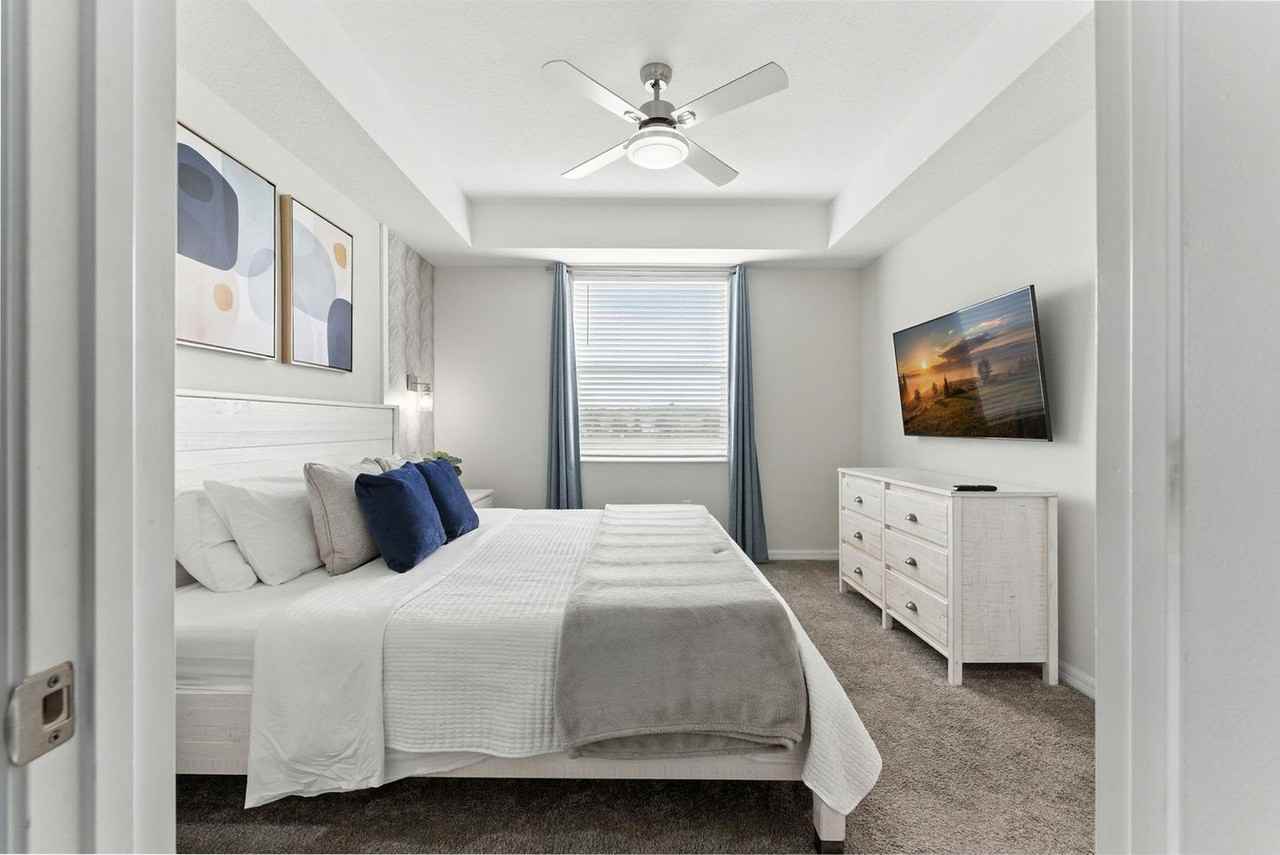 3171 Paradox Cir #1297365P - Photo 3 of 37