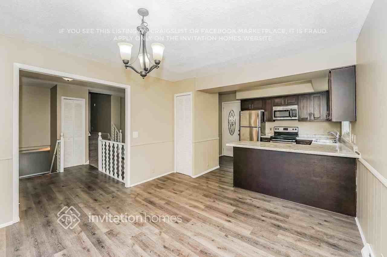 660 Burlington Rd - Photo 7 of 20