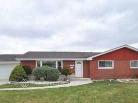 7648 S Oconto Ave - Photo 1 of 1