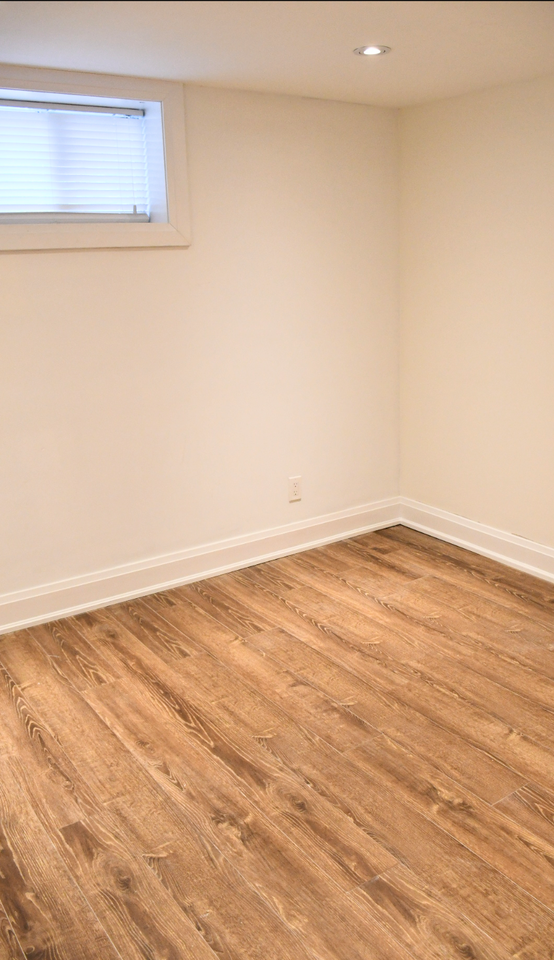 51 Kilgreggan Crescent - Photo 2 of 6