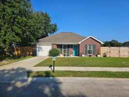 featured image of 303 Twin Lakes Blvd