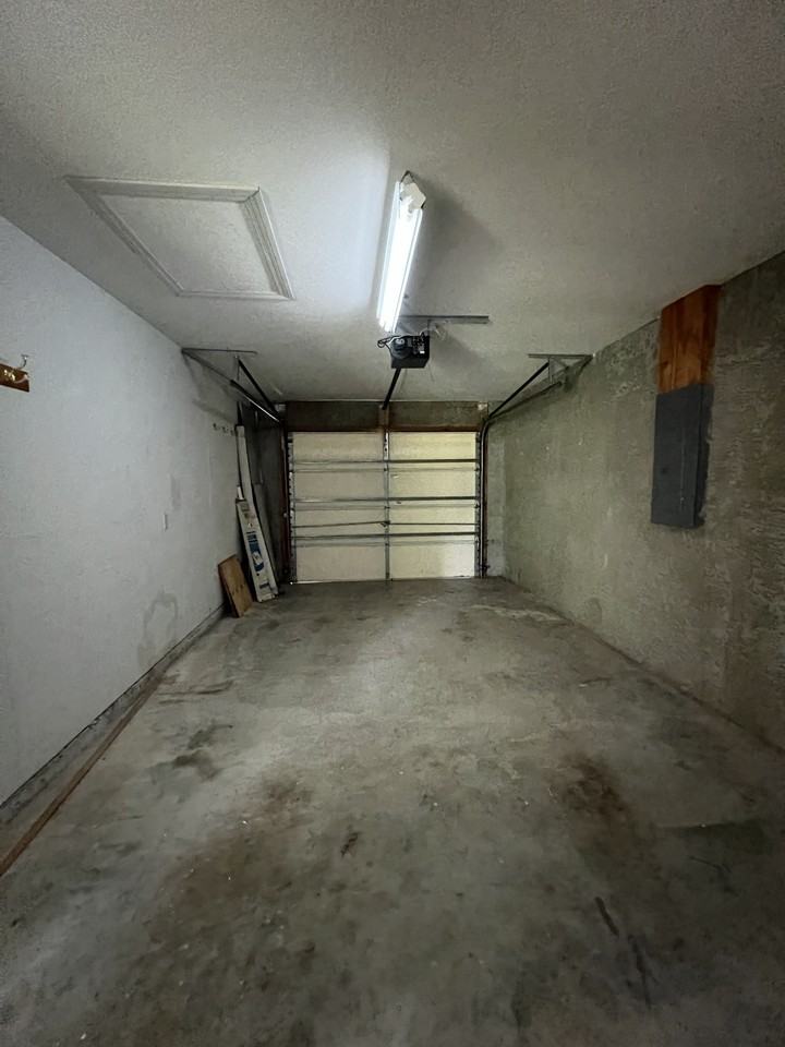 411 Willard Ave - Photo 6 of 42