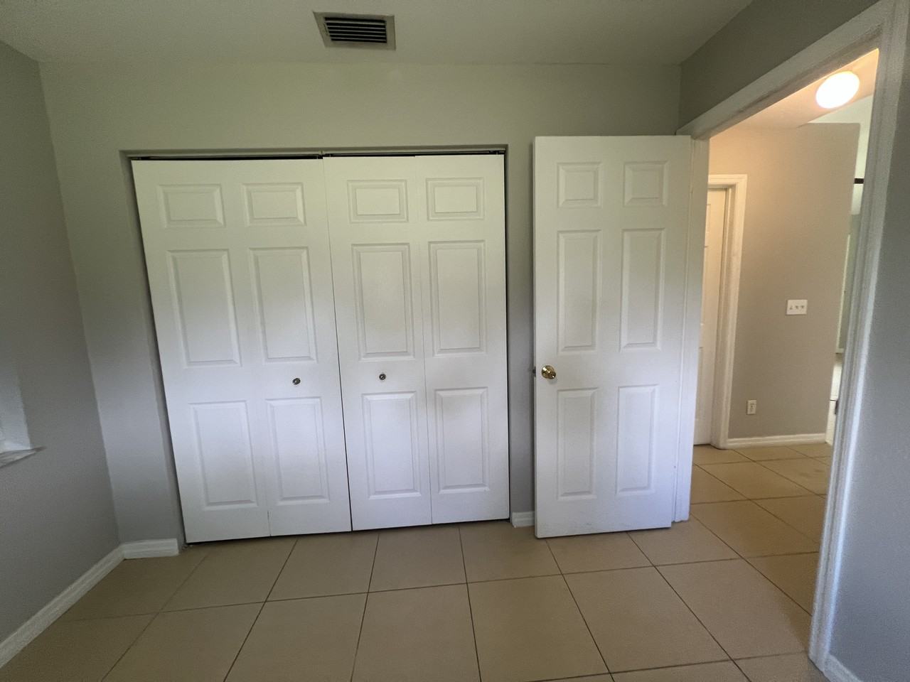 411 Willard Ave - Photo 7 of 42