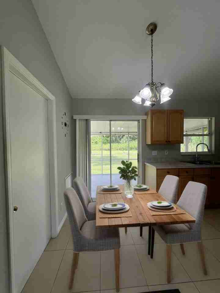 411 Willard Ave - Photo 3 of 42