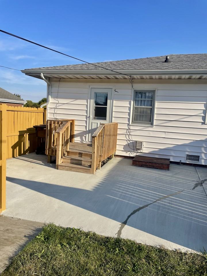 302 Eden Park Dr #302 - Photo 3 of 5