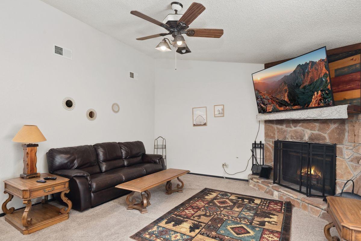 103 Niblic Ct - Photo 2 of 24