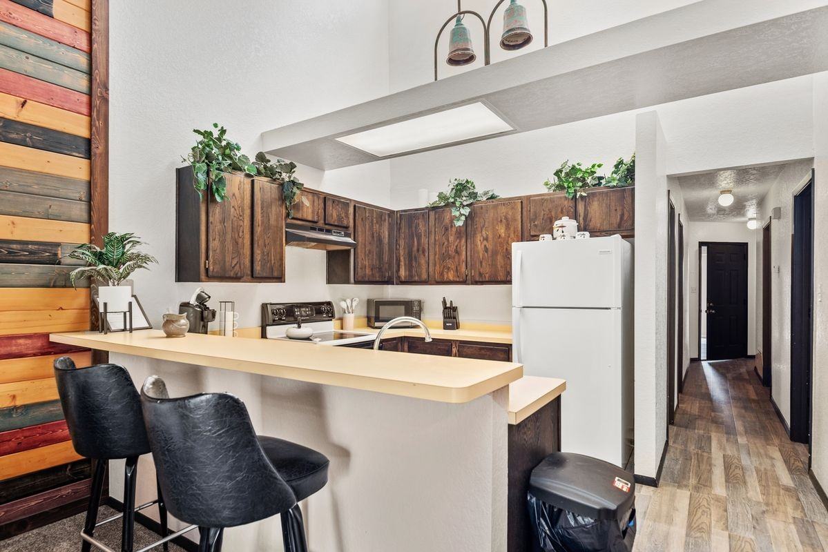 103 Niblic Ct - Photo 6 of 24