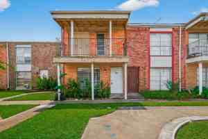 featured image of 600 S Allen Genoa Rd Apt B9