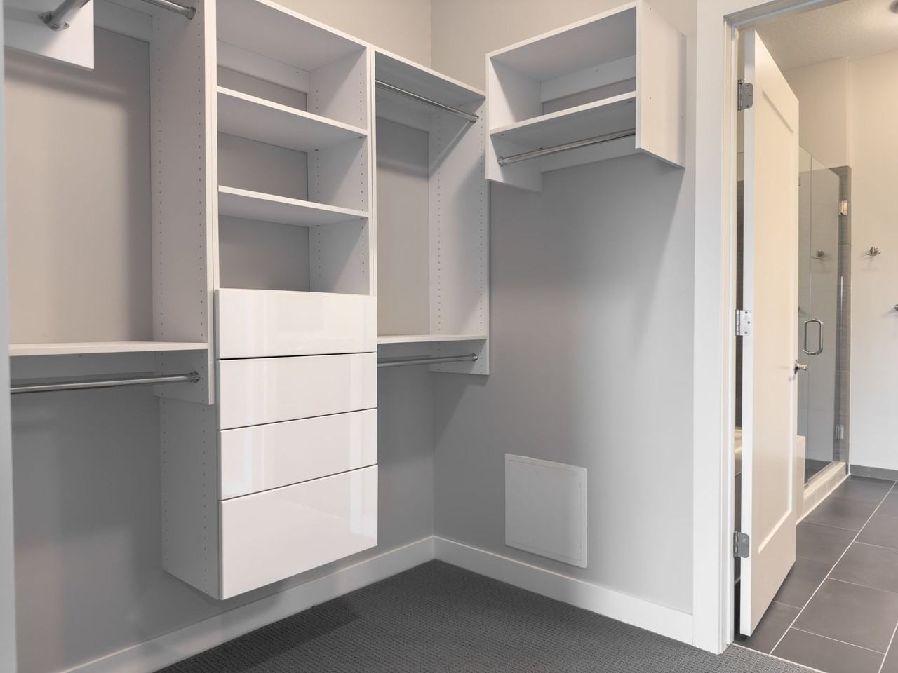 Red44 Apartments - Photo 5 of 50