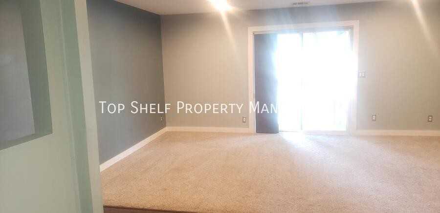 9513 University Avenue #8 - Photo 2 of 12