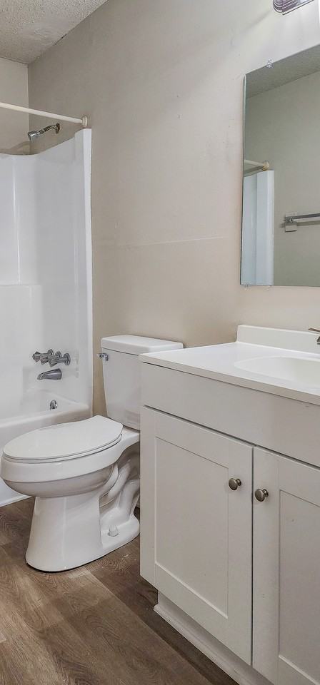 1724 Ashley Hall Road #N - Photo 4 of 6