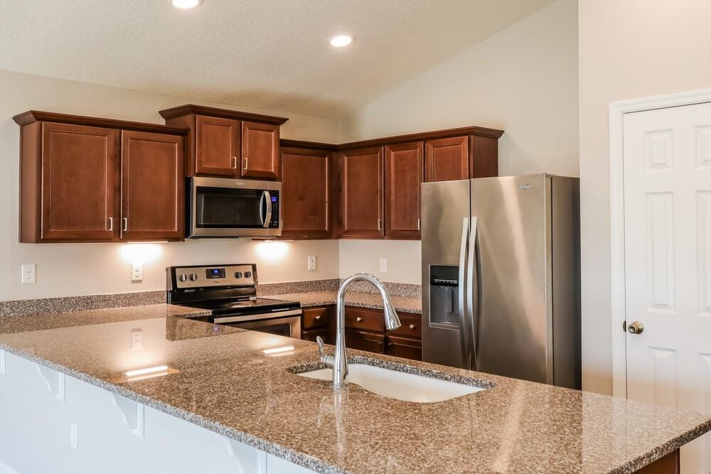 840 Trellis Bay Dr - Photo 5 of 14
