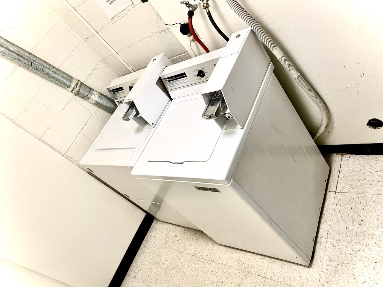 4319 Whitsett Ave - Photo 3 of 3