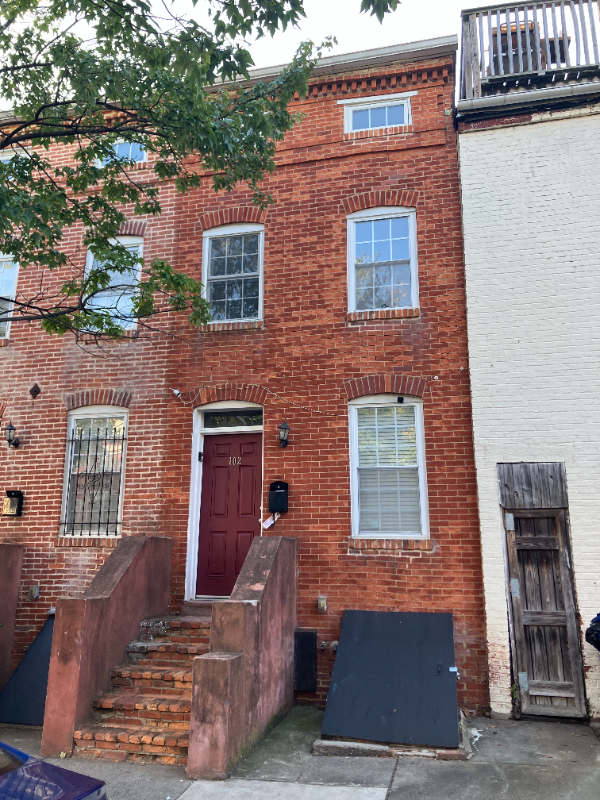 102 S Carrollton Ave - Photo 2 of 22