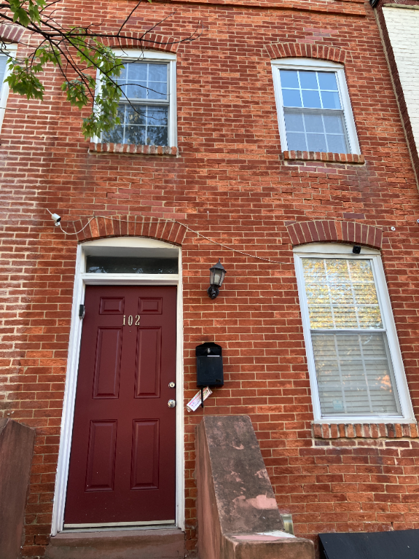 102 S Carrollton Ave - Photo 3 of 22