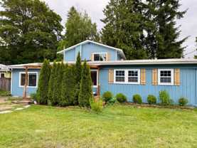900 Ferndale Cir Ne - Photo 1 of 1