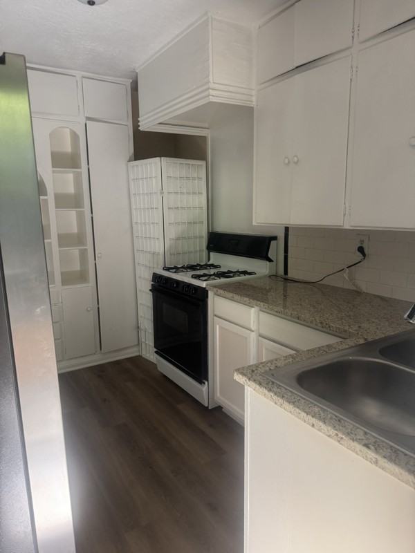 1512 Maple St #A - Photo 2 of 16