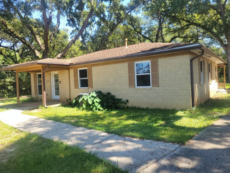 6590 Dewrell Sq - Photo 2 of 18