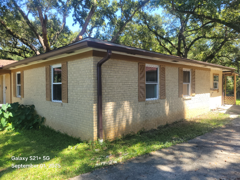 6590 Dewrell Sq - Photo 3 of 18