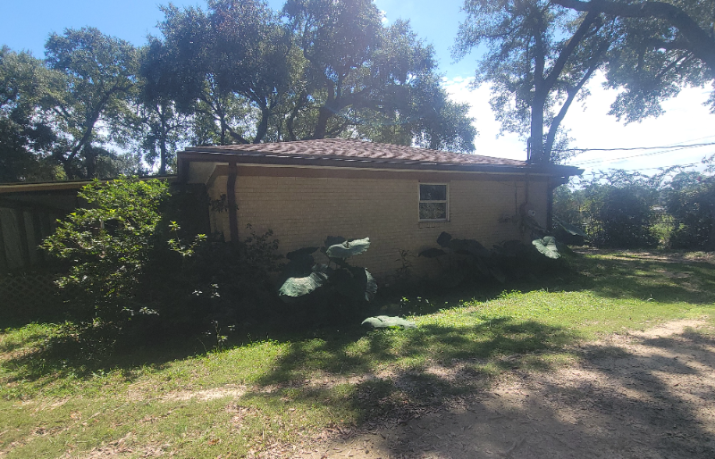 6590 Dewrell Sq - Photo 4 of 18