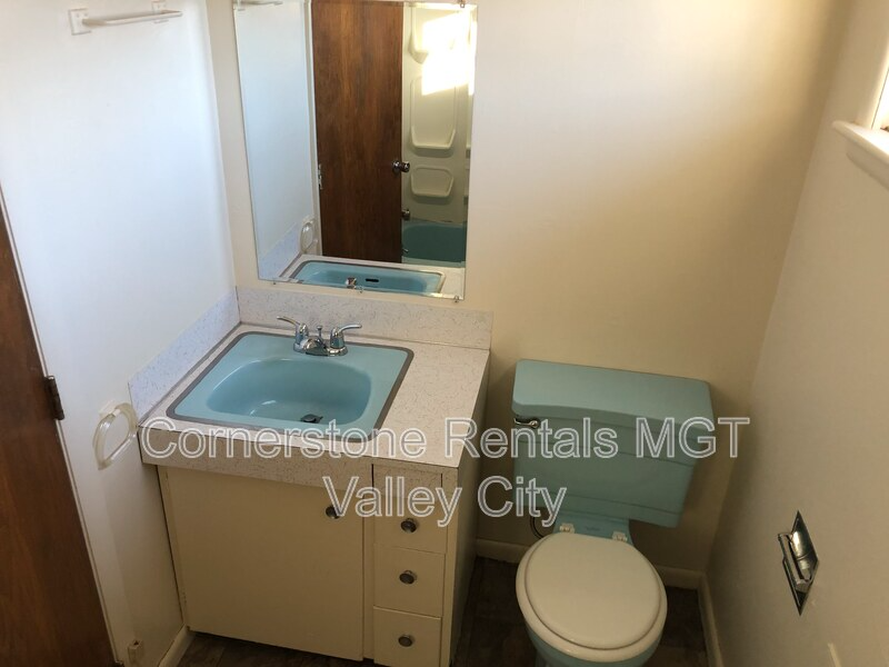 822 4th St Sw #1 - Photo 2 of 8